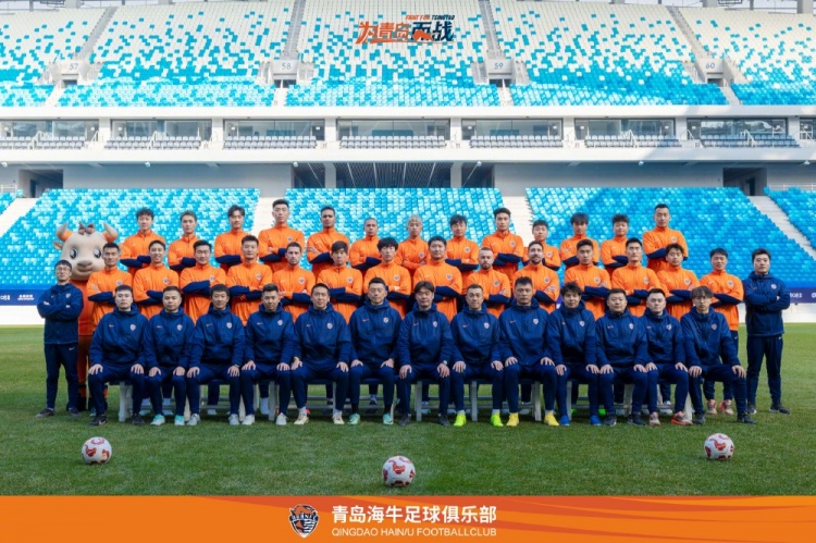  青島海牛一線隊(duì)名單：老將鄭龍、薩里奇坐鎮(zhèn)，金洋洋等新援在列