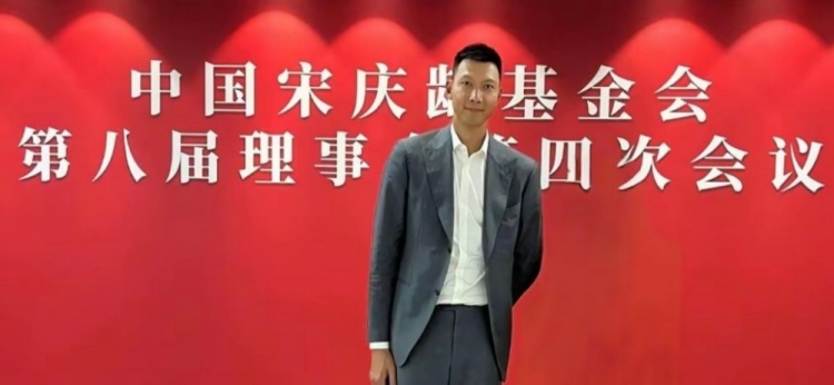  時(shí)隔5個(gè)月首次公開露面！大河報(bào)：易建聯(lián)關(guān)聯(lián)公司成被執(zhí)行人