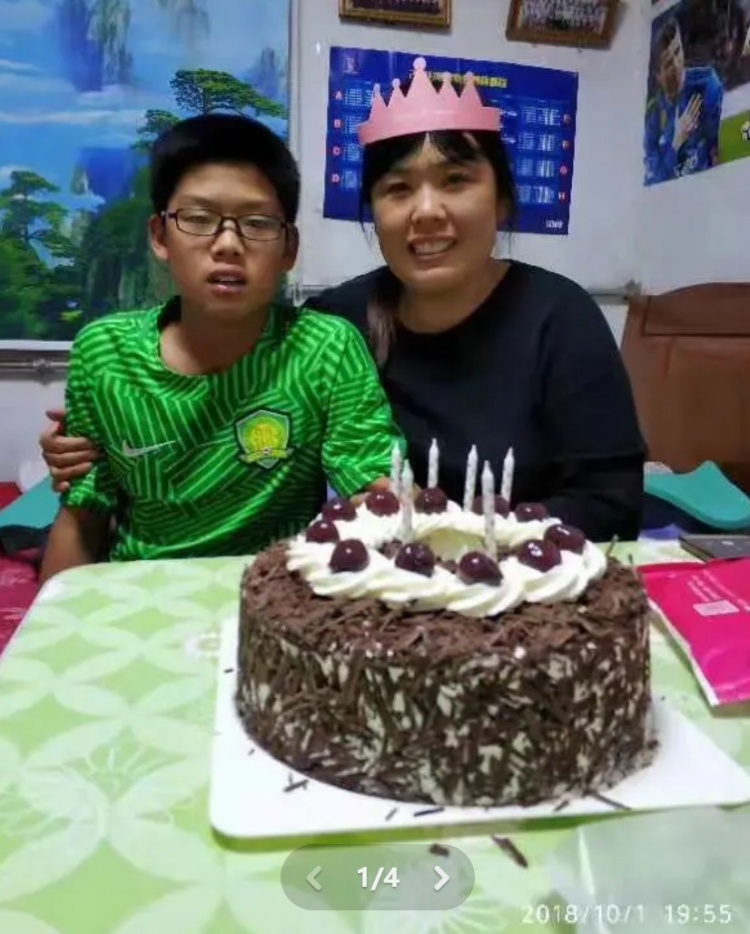  郭嘉璇母親曬照悼念兒子：璇兒生日快樂，希望天堂幸福
