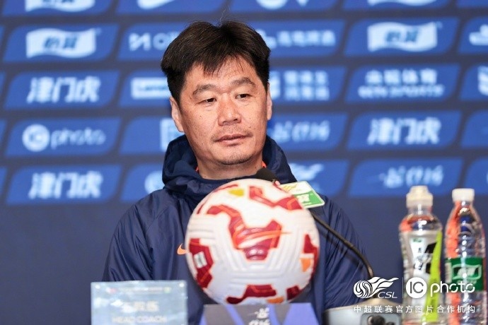  李霄鵬：希望明天比賽能打出一些新的東西，取得一個(gè)好的結(jié)果