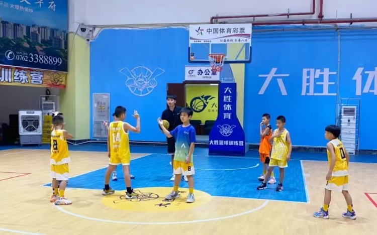  廣東河源體彩少兒籃球培訓(xùn)班：結(jié)營不散場，夢想正啟航