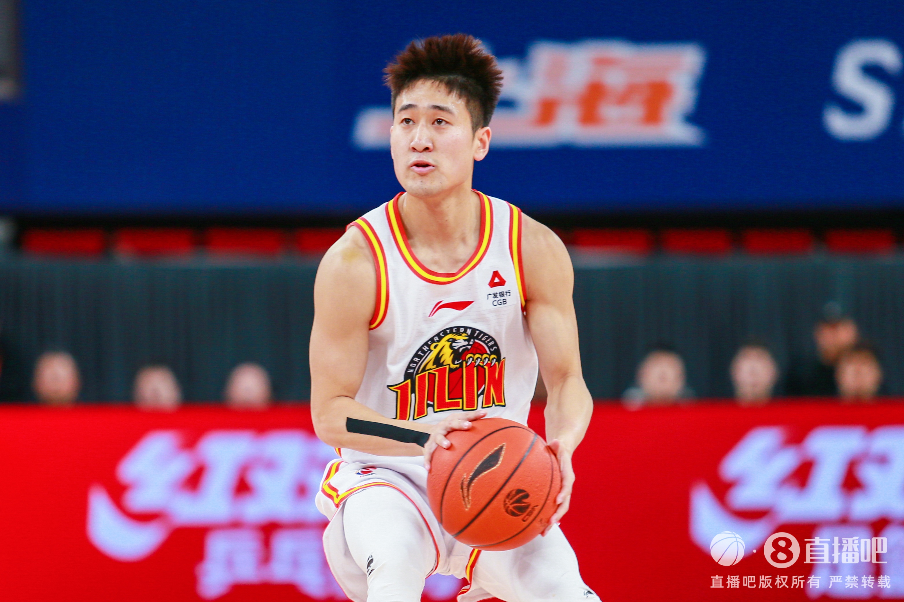  效率不高！姜偉澤13中5拿到14分 三分9中2