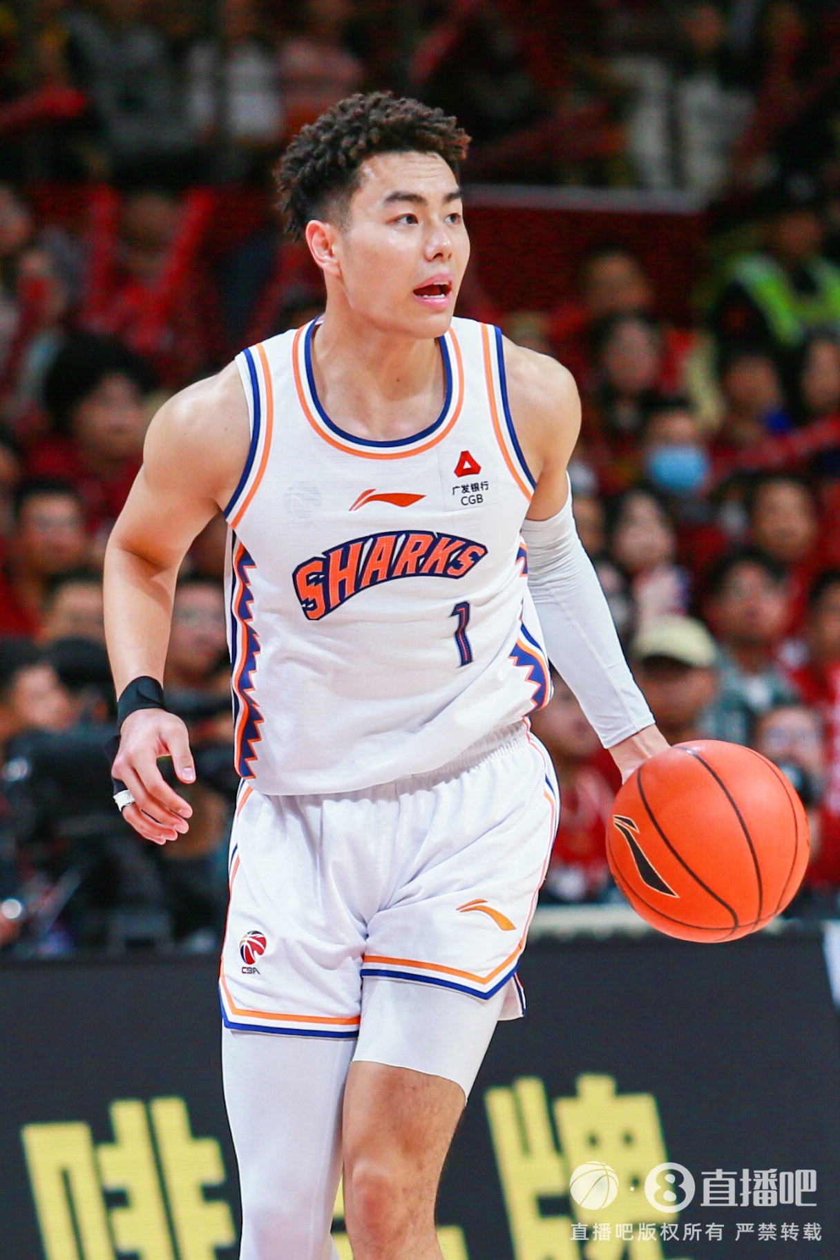  狀態(tài)火熱！李添榮15投10中&三分12中7 得到28分3板2助