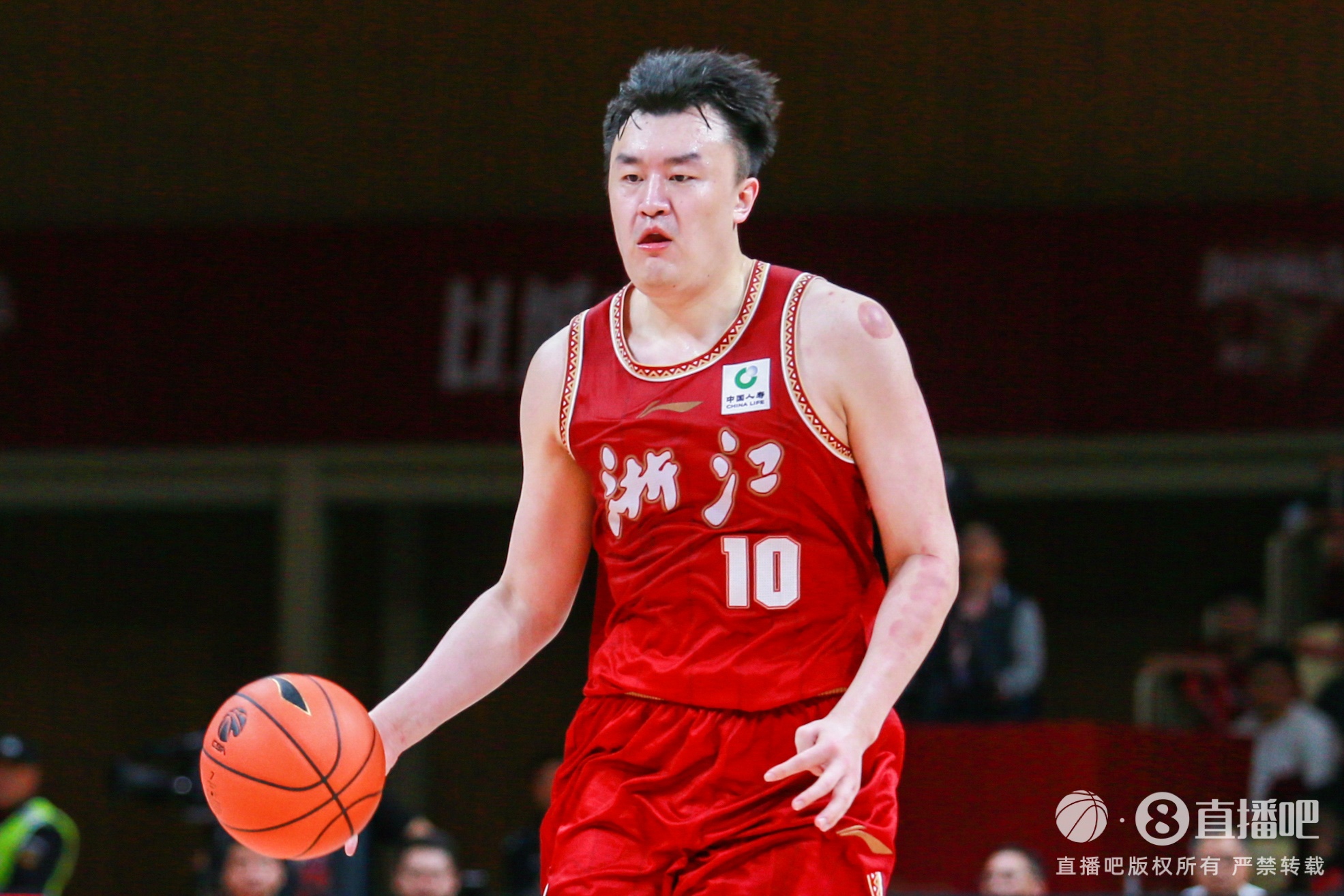  狀態(tài)火熱！劉澤一半場(chǎng)7投5中貢獻(xiàn)11分9板0失誤 正負(fù)值+15